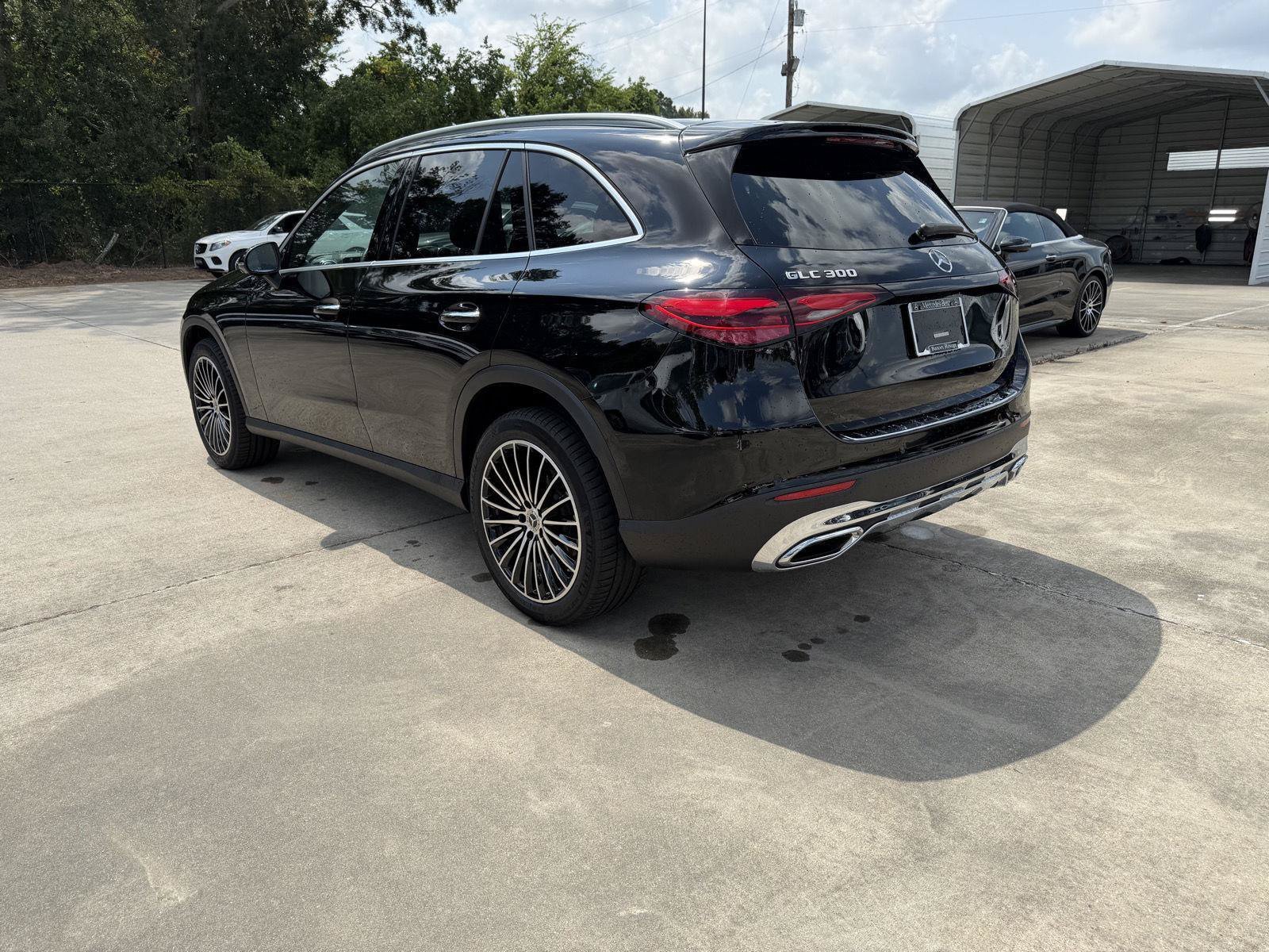 Certified Used 2026 Black Mercedes-Benz GLC 300 image 20