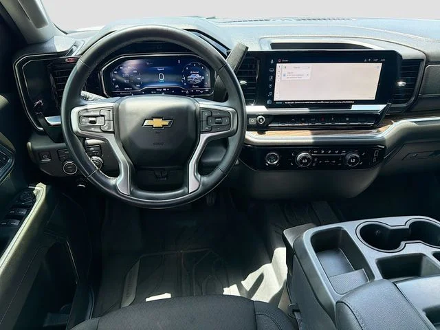 Used 2023 White Chevrolet LT image 23