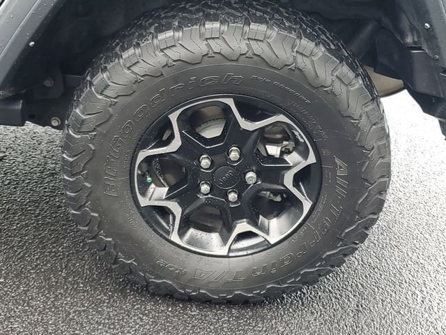 Used 2021 Silver Jeep Unlimited Rubicon 4xe image 32