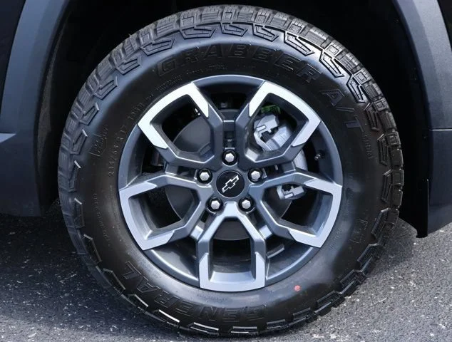 2027 Chevrolet Equinox ACTIV - Photo 25