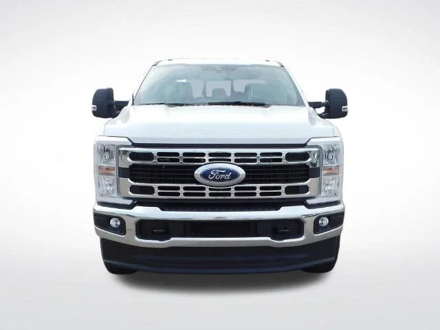 2025 Ford F-350 Super Duty Chassis Cab XL - Photo 44