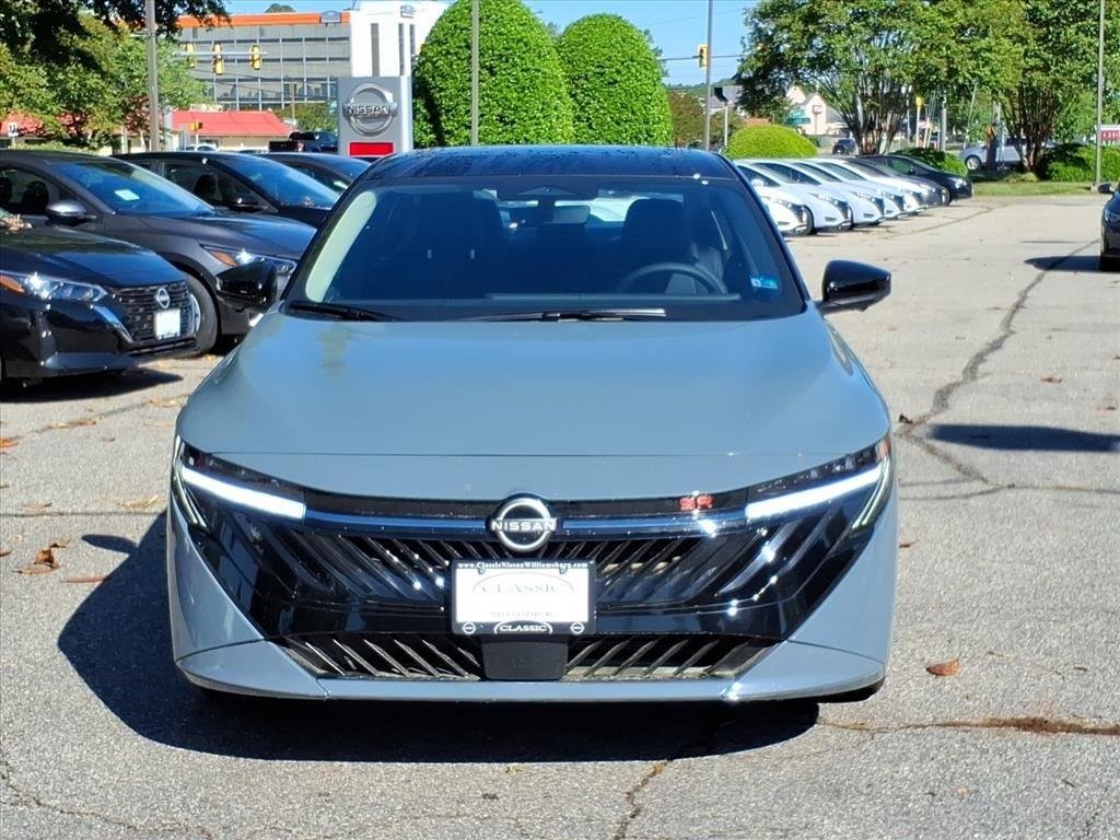 New 2026 Atlantic Gray Metallic / Super Black Two-tone Nissan SR image 3