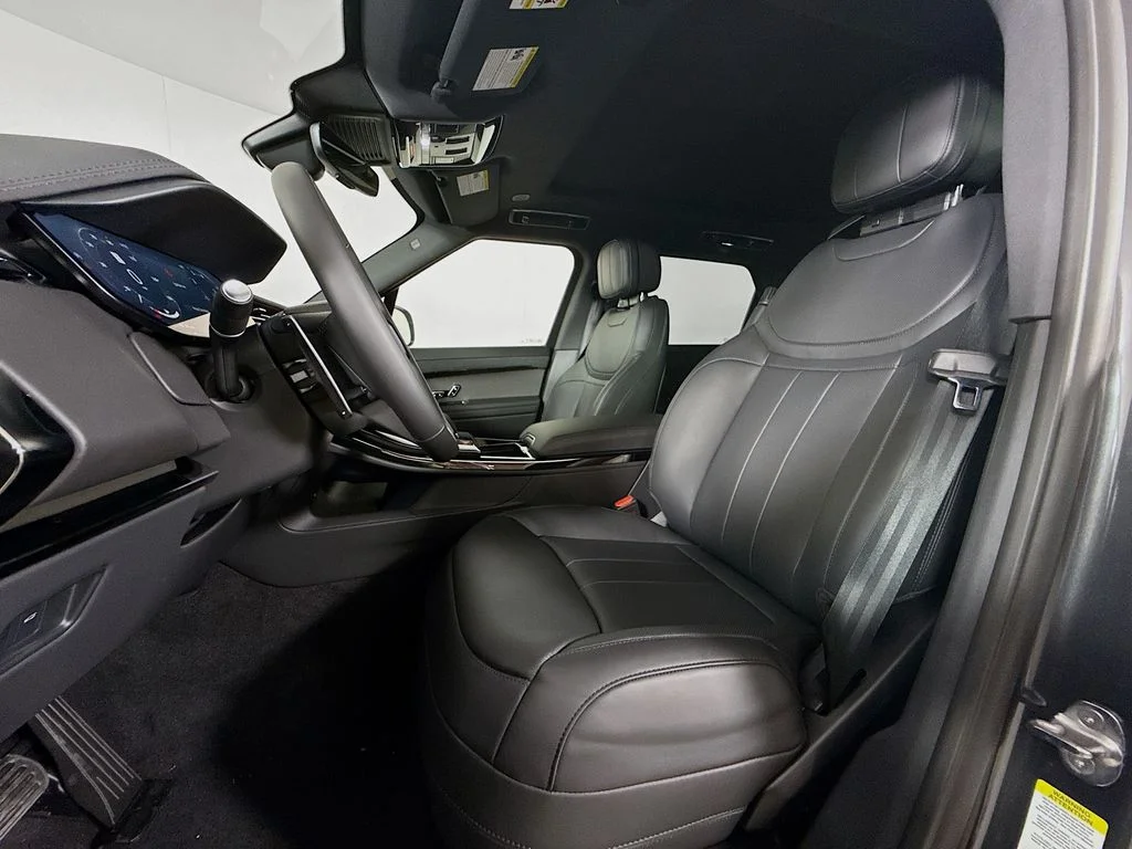 New 2026 Carpathian Grey Land Rover SE image 11