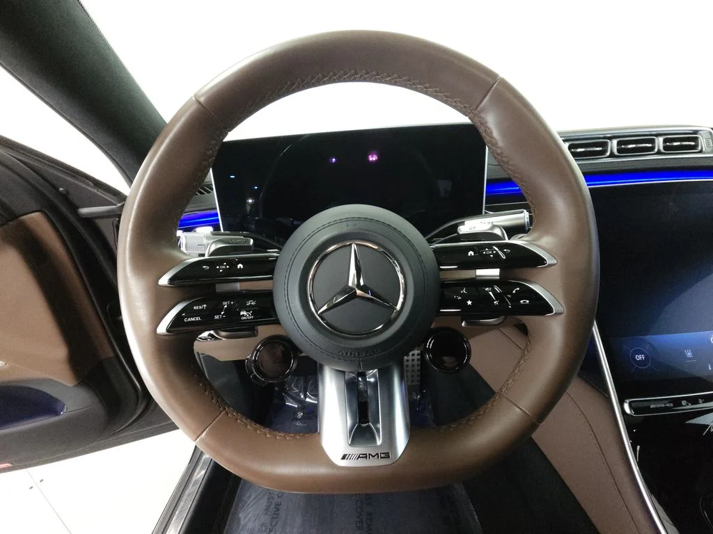 Used 2024 MANUFAKTUR Graphite Gray Magno Mercedes-Benz S 63 E AMG® image 12