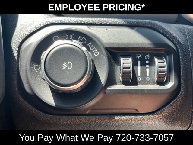 Used 2018 Granite Crystal Clearcoat Metallic Jeep Unlimited Sport S image 39