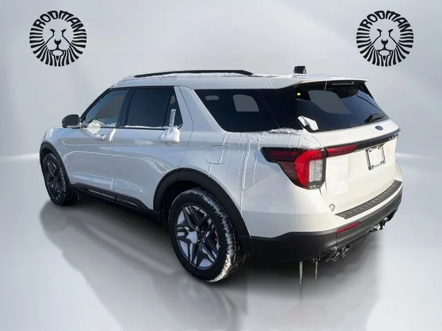 New 2026 Star White Metallic Tri-Coat Ford ST image 9