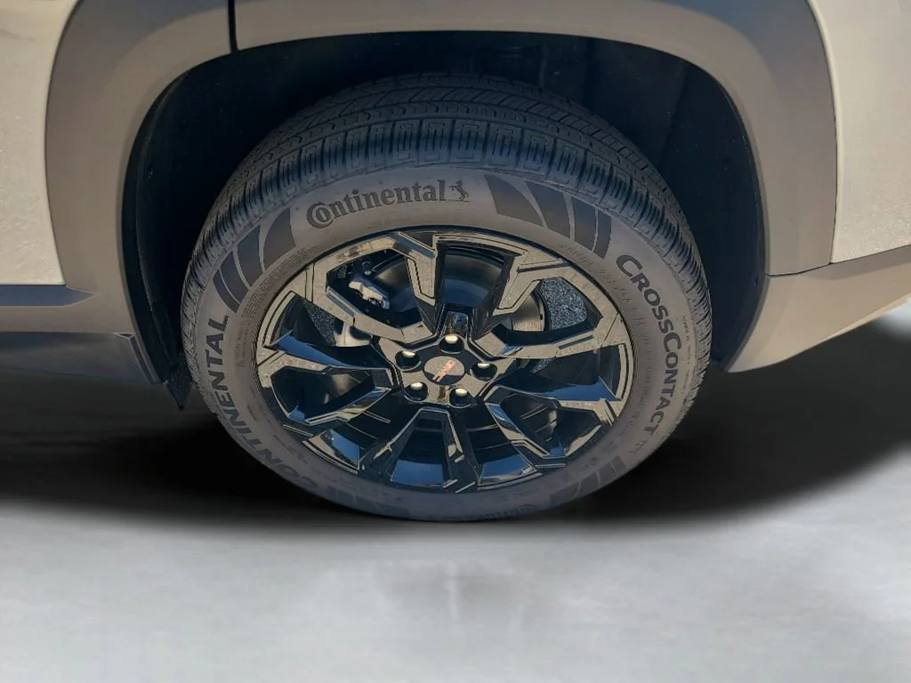 New 2026 Sterling Metallic GMC Elevation image 25