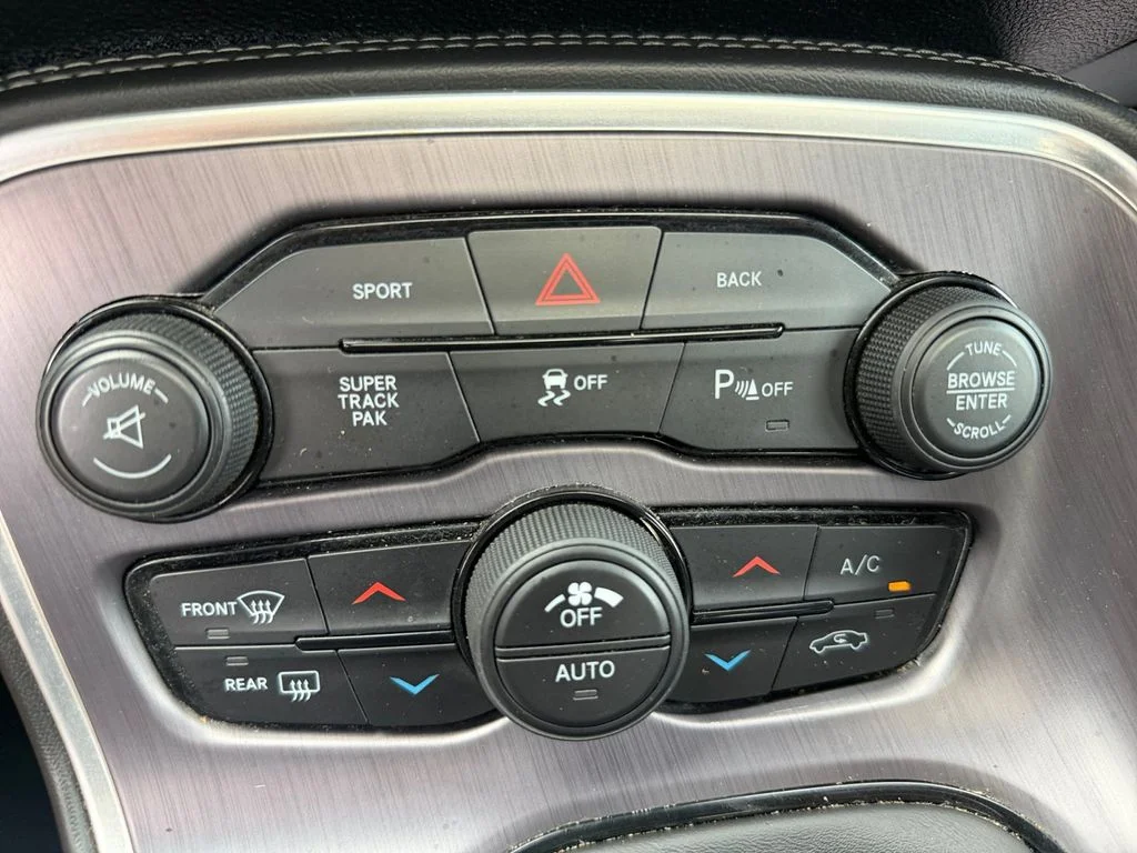 Used 2015 Beige Dodge R/T image 23