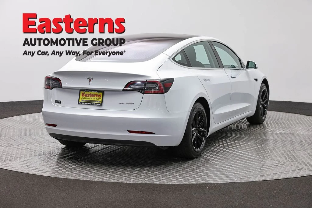 Used 2018 White Tesla Long Range image 5