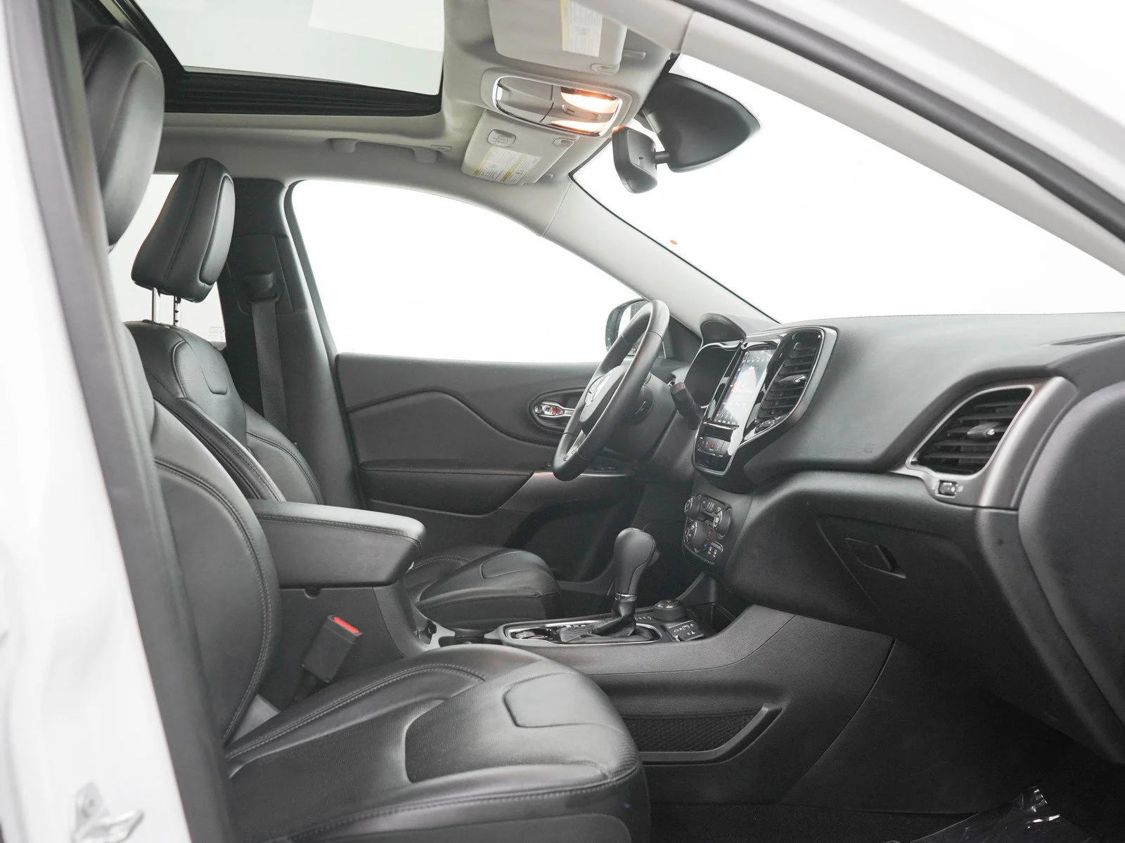 Used 2019 Bright White Clearcoat Jeep Limited image 11