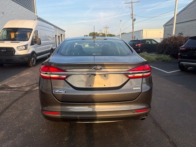 Used 2018 Gray Ford SE image 4
