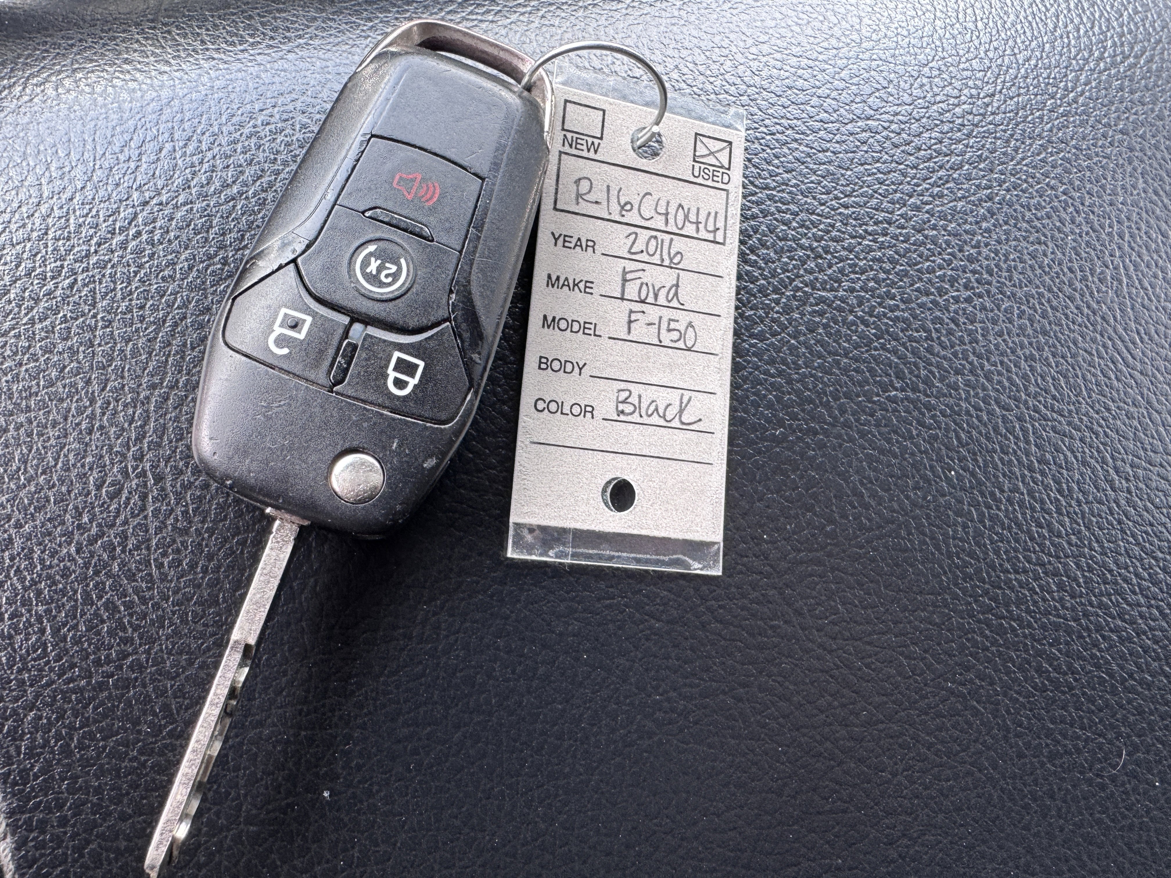 Used 2016 Black Ford XLT image 17