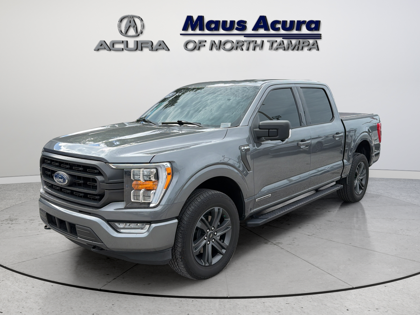 Used 2023 Gray Metallic Ford XLT image 4