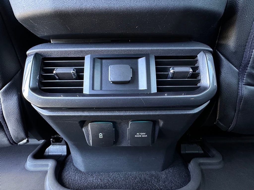 Used 2023 White Ford XLT image 27