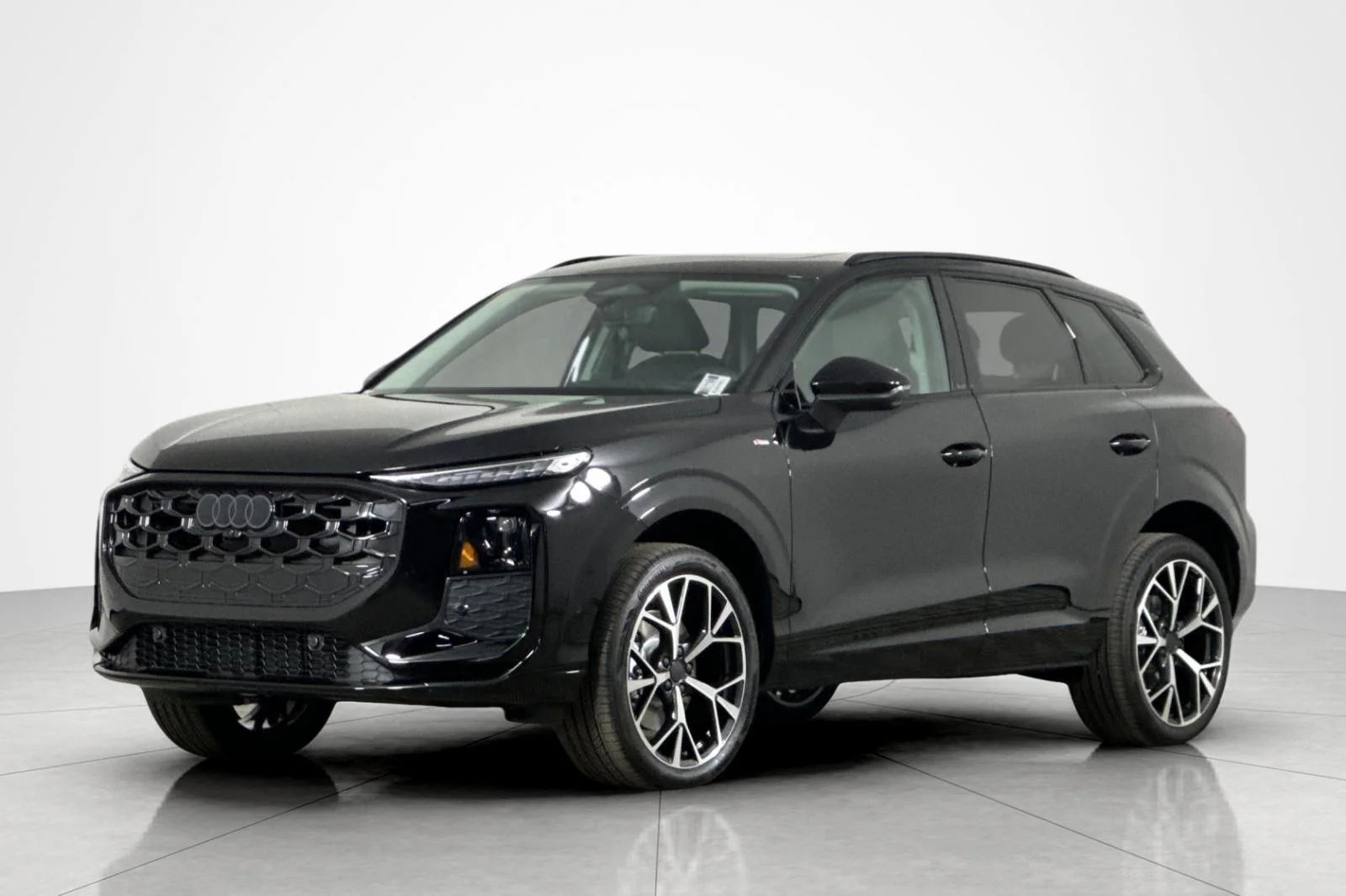 2026 Audi Q3 S line quattro's photo