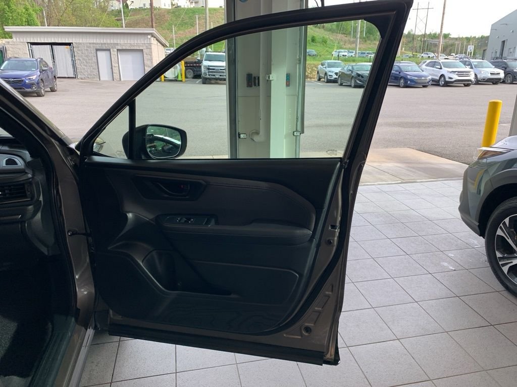 Used 2025 Brown Subaru Premium image 23