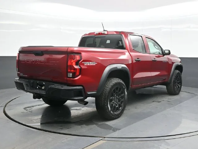 Used 2025 Red Chevrolet Trail Boss image 9