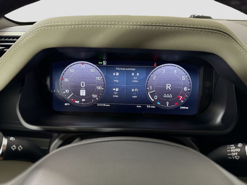 New 2026 Woolstone Green Land Rover S image 33