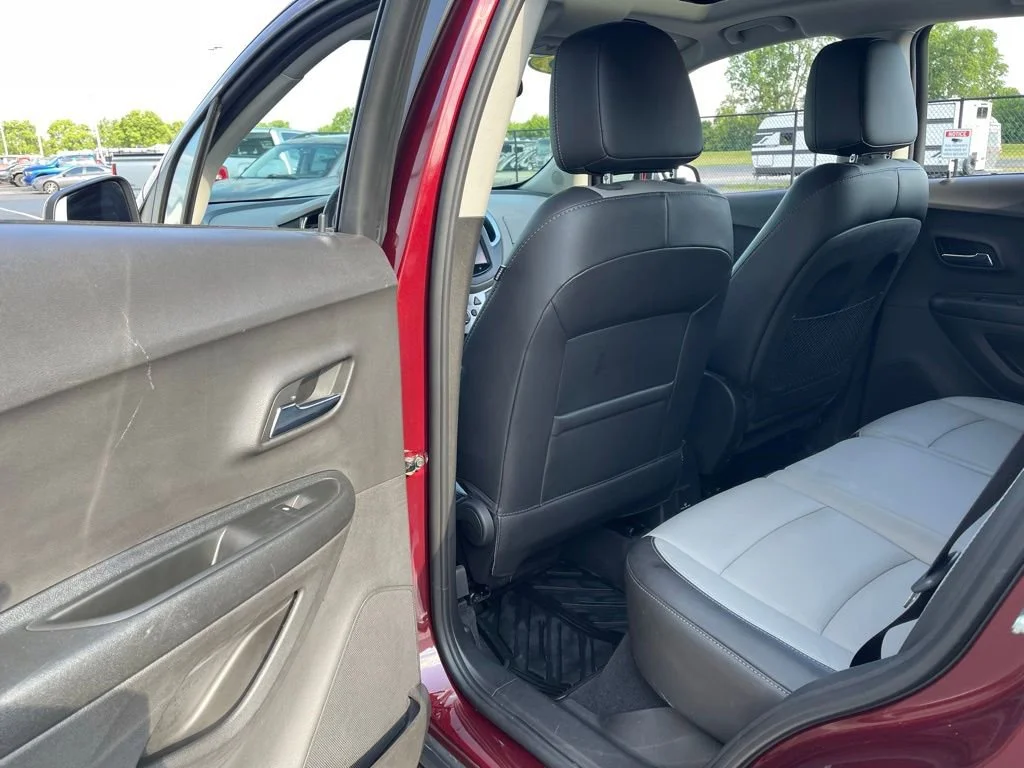 Used 2016 CRIMSON METALLIC Chevrolet LTZ image 35