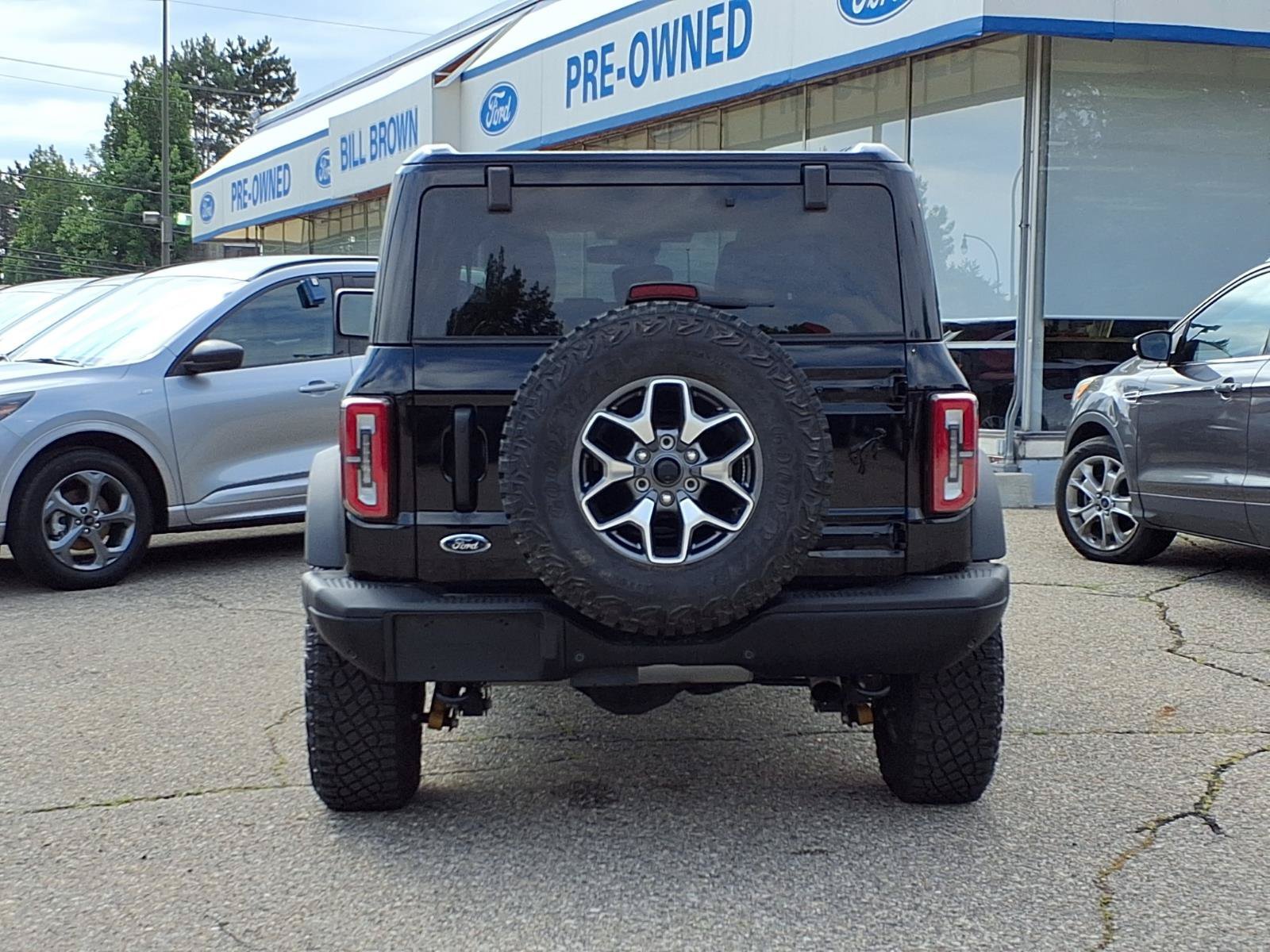 Certified Used 2025 Shadow Black Ford Badlands image 26