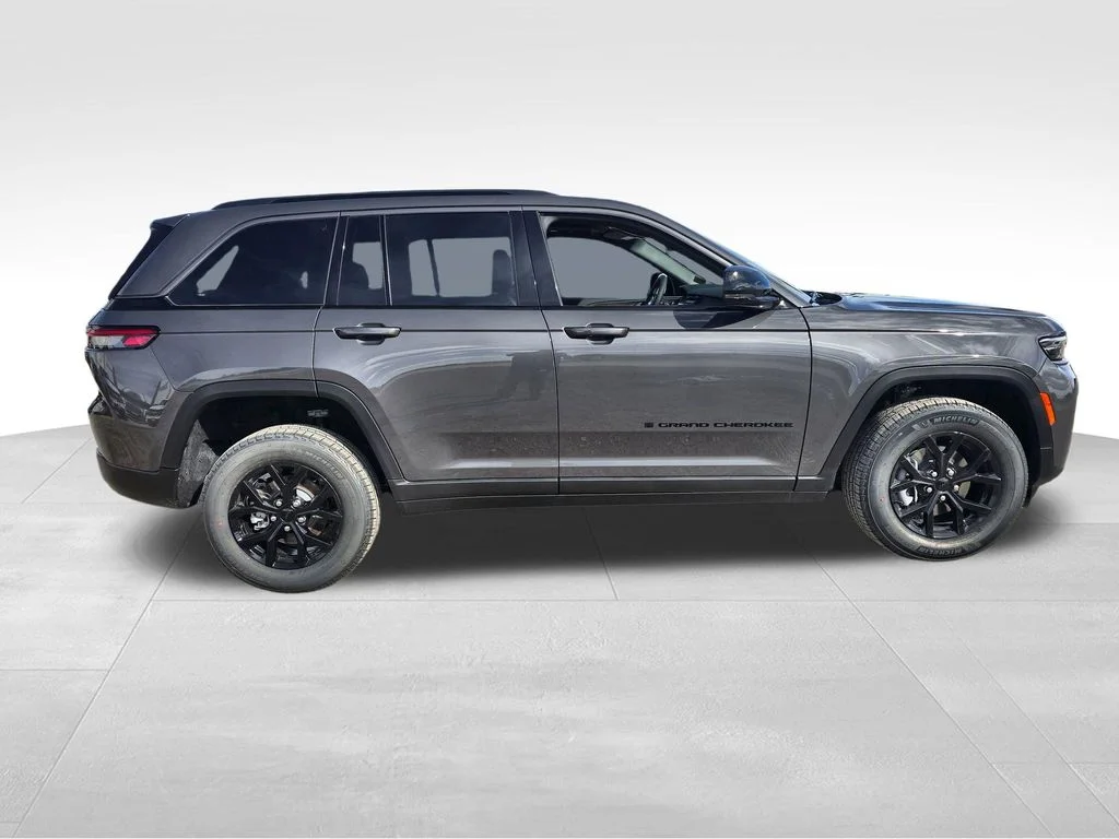 New 2026 Gray Jeep Altitude image 8