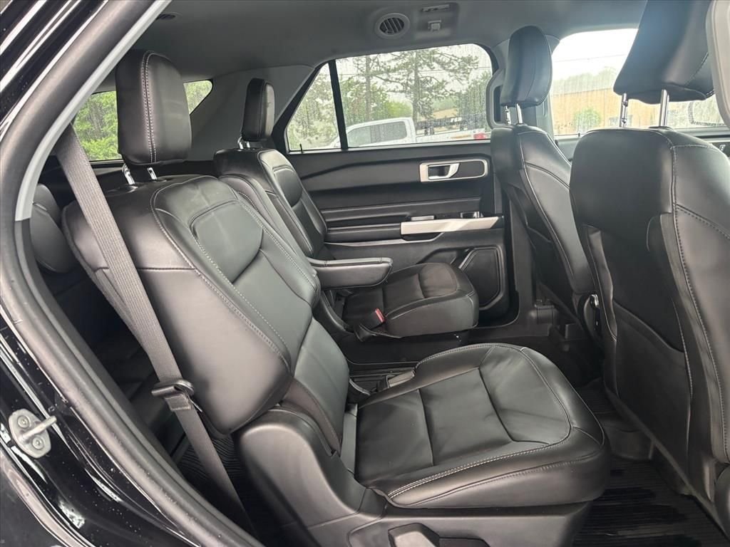 Used 2022 Black Metallic Ford XLT image 12