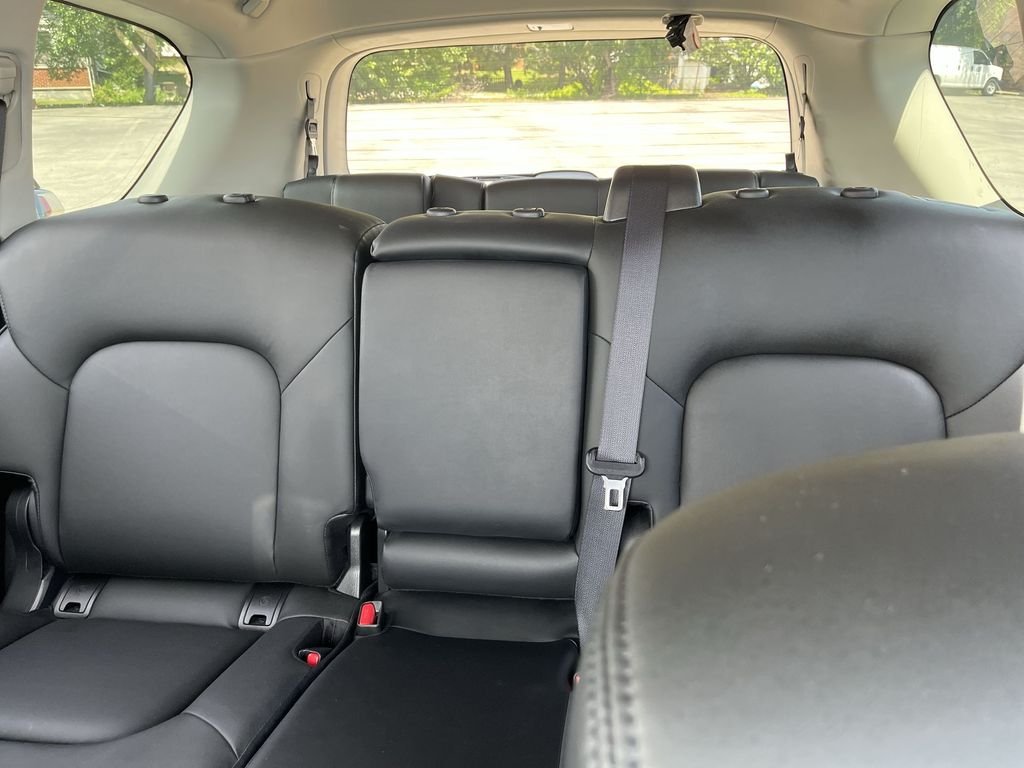 Used 2022 Gray Nissan SV image 22