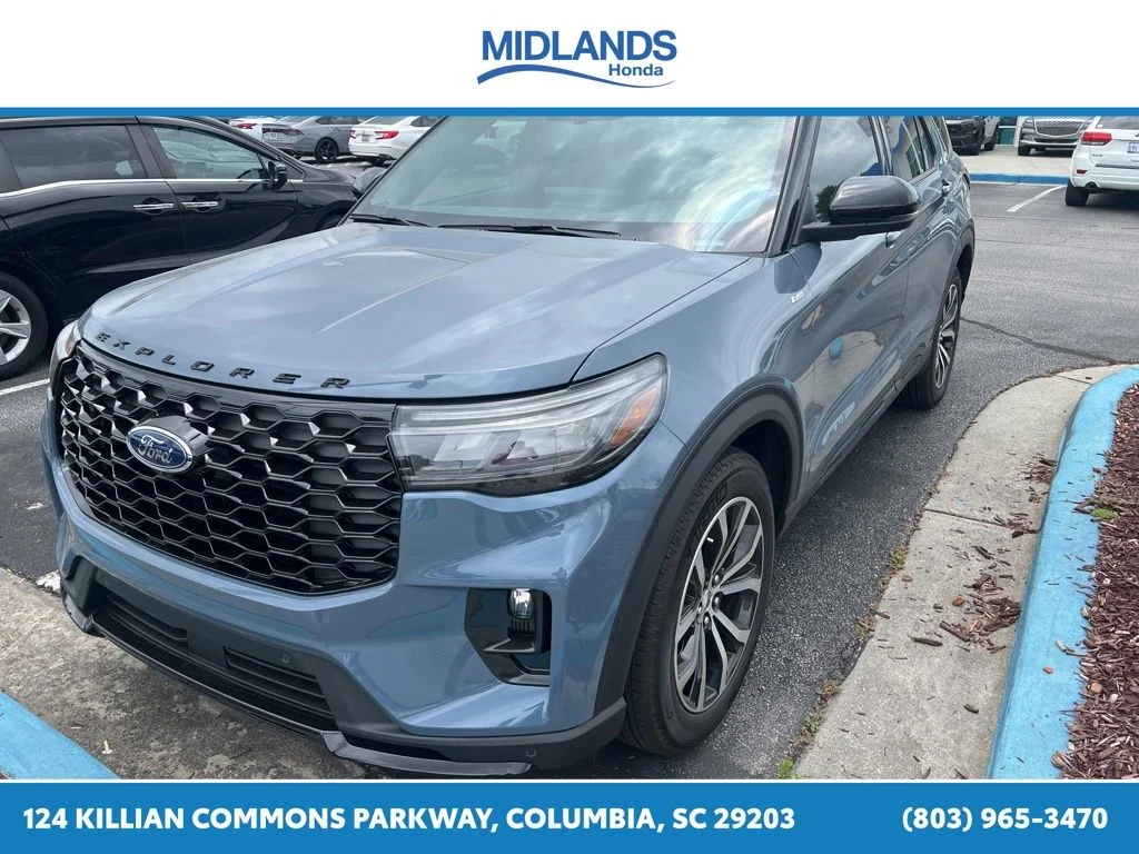 2026 Ford Explorer ST-LINE RWD's photo