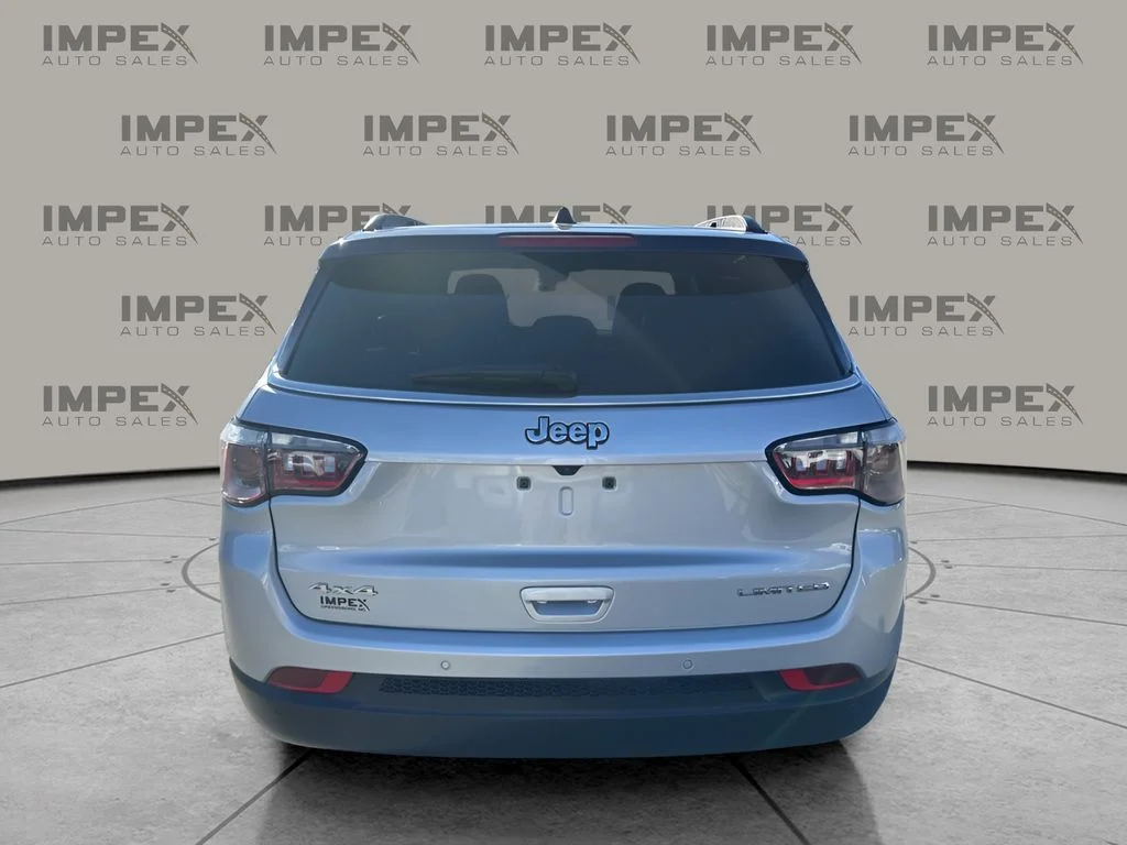 Used 2024 Silver Jeep Limited image 4