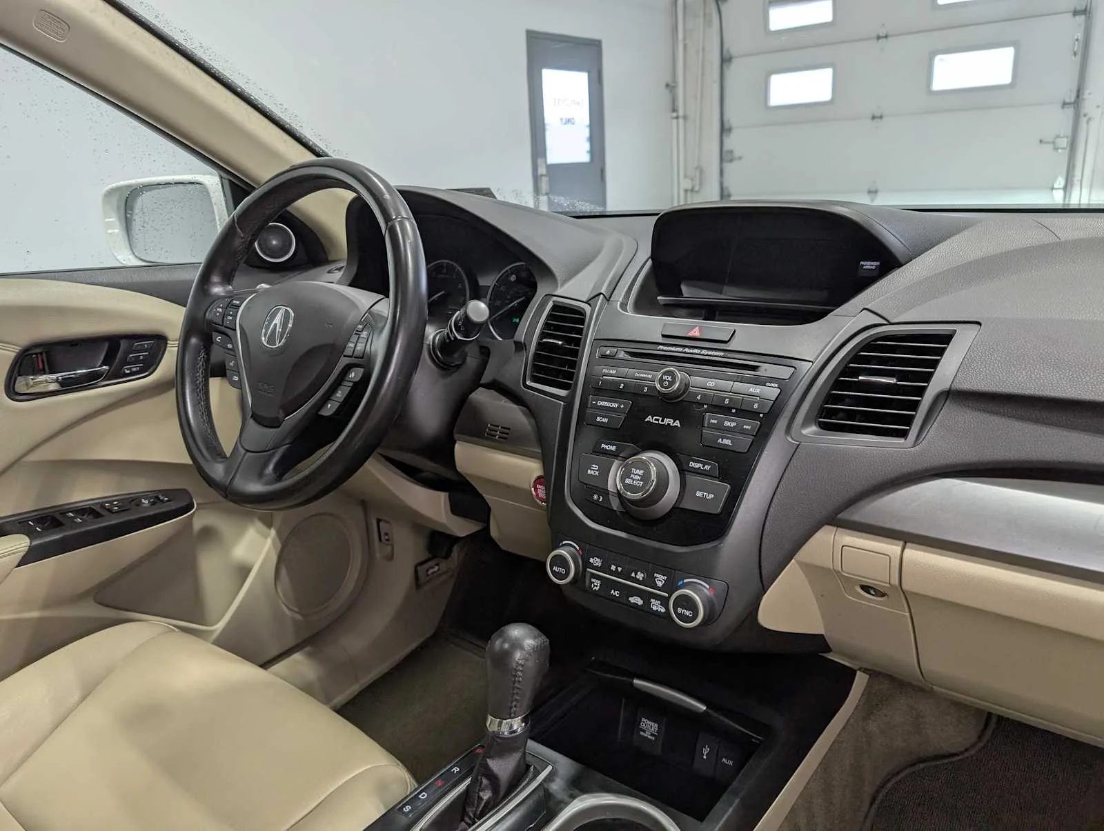 Used 2018 White Diamond Pearl Acura  image 42
