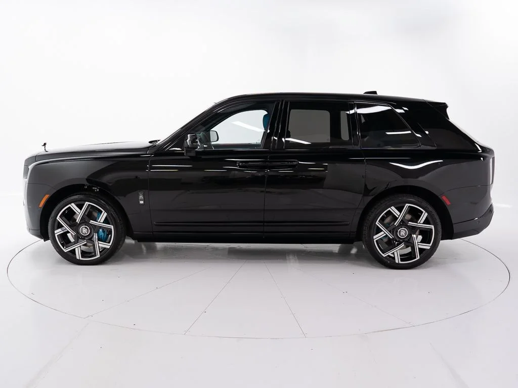 New 2026 Black Diamond Rolls-Royce  image 2
