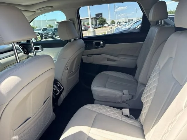 Used 2023 White Kia SX Prestige image 9