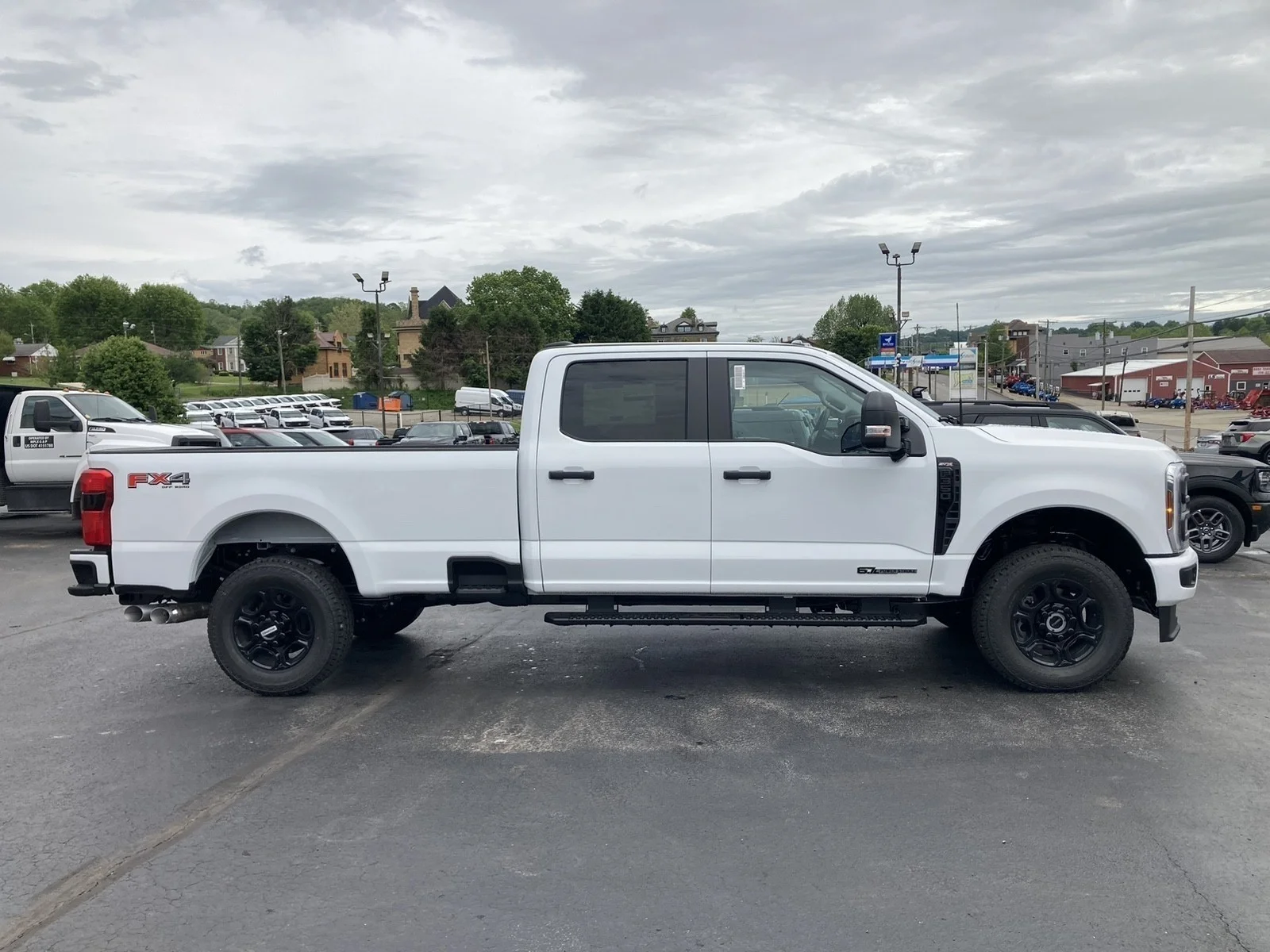 New 2026 Oxford White Ford F-350® XL image 8