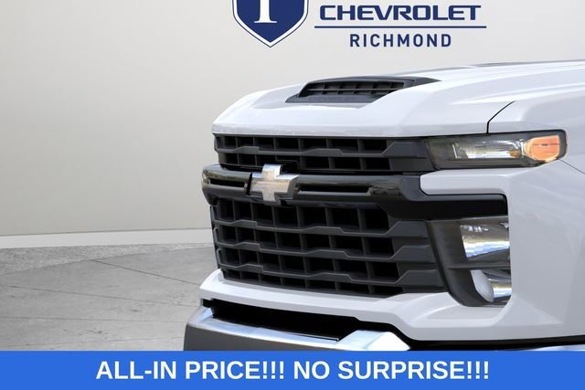 New 2026 Summit White Chevrolet WT image 13