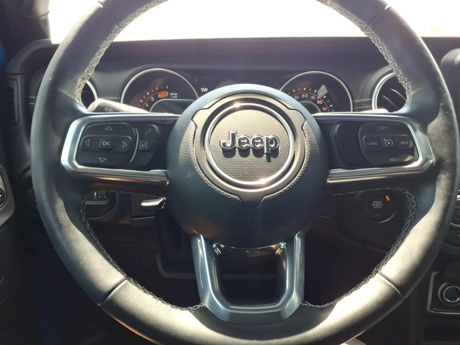 Used 2023 Hydro Blue Pearlcoat Jeep Sahara image 25