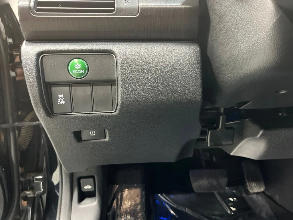 Used 2013 Crystal Black Pearl Honda EX-L image 14