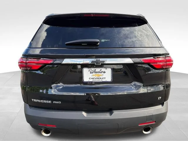 Used 2023 Mosaic Black Metallic Chevrolet LT Leather image 4