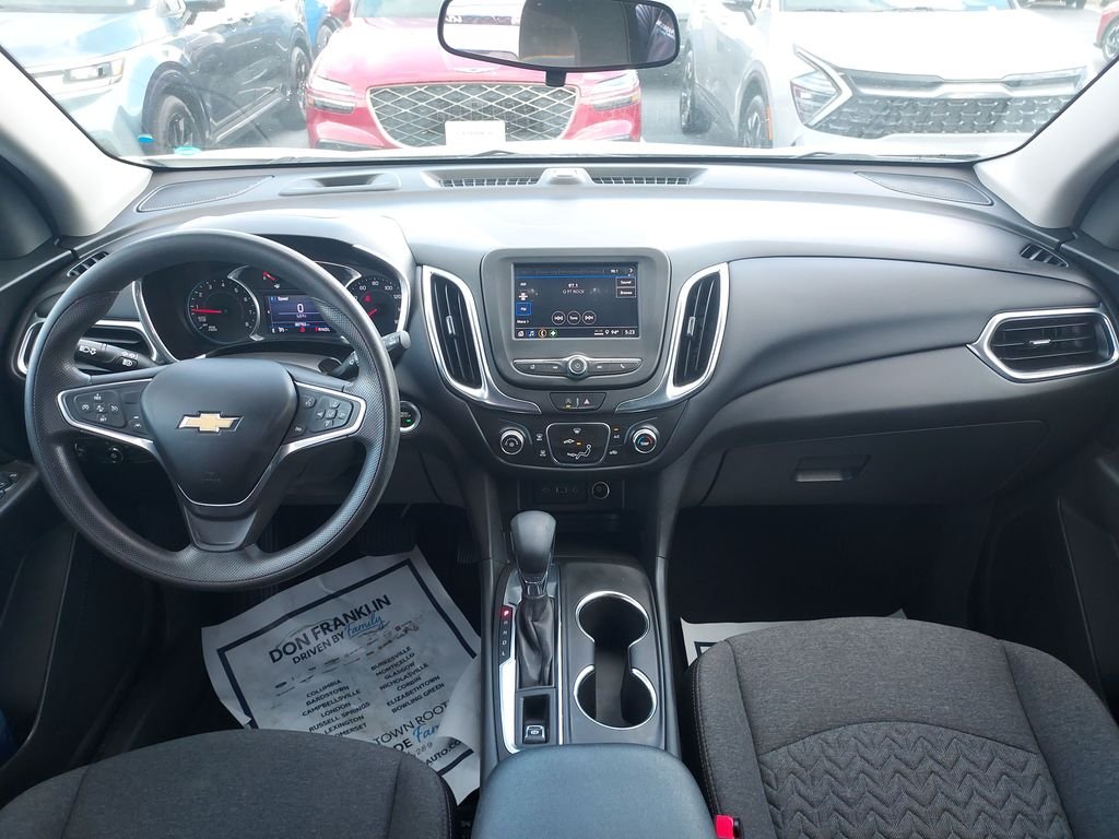 Used 2022 White Chevrolet LT image 15