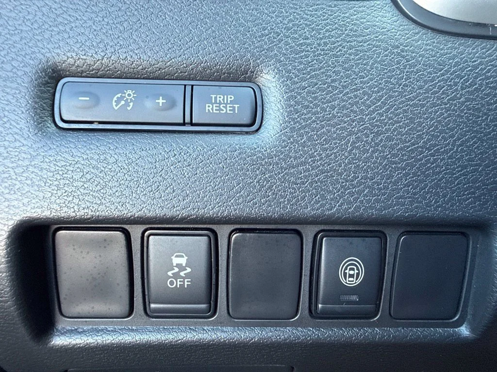 Used 2024 Gray Nissan SV image 19