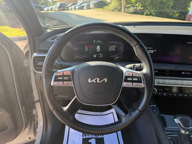 Certified Used 2024 Gray Kia EX X-Line image 14
