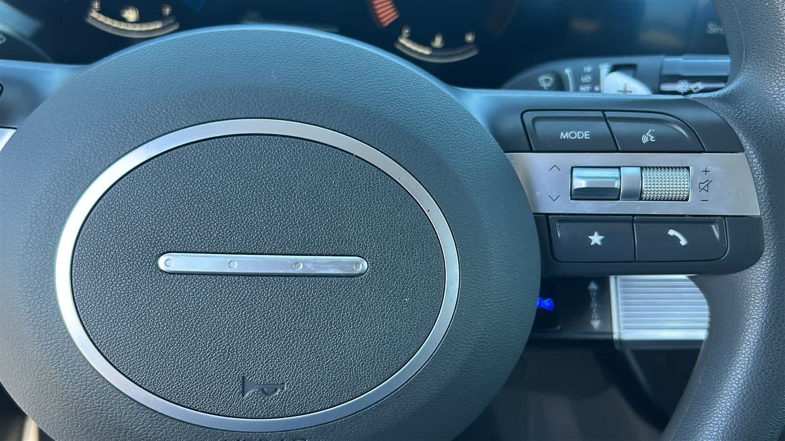 Certified Used 2025 Carbon Blue Hyundai SEL image 20