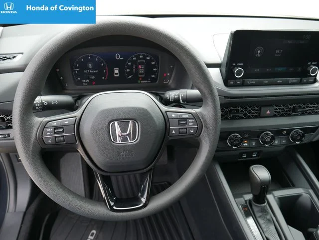 Used 2023 Lunar Silver Metallic Honda LX image 9
