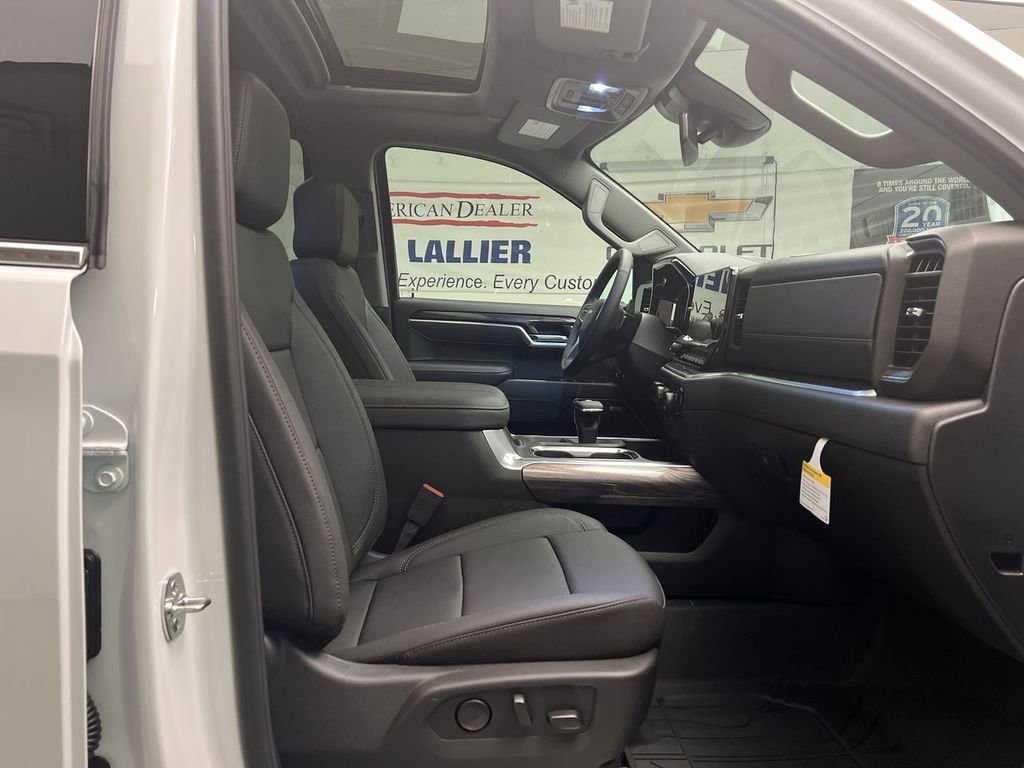 2026 Chevrolet Silverado 1500 LTZ - Photo 25