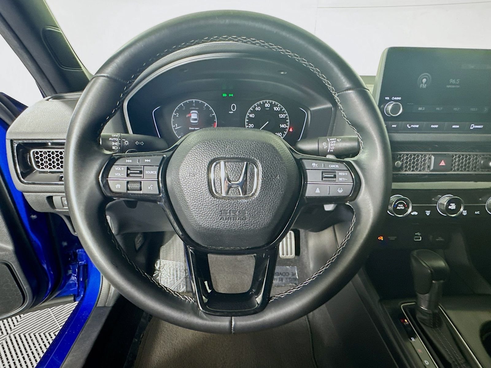 Used 2023  Honda Sport image 15