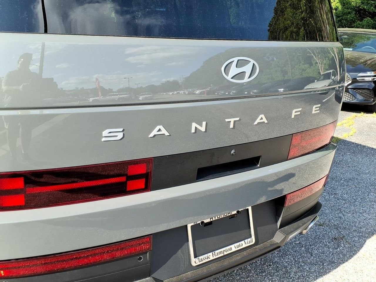 New 2026 Hampton Gray Hyundai SE FWD image 9