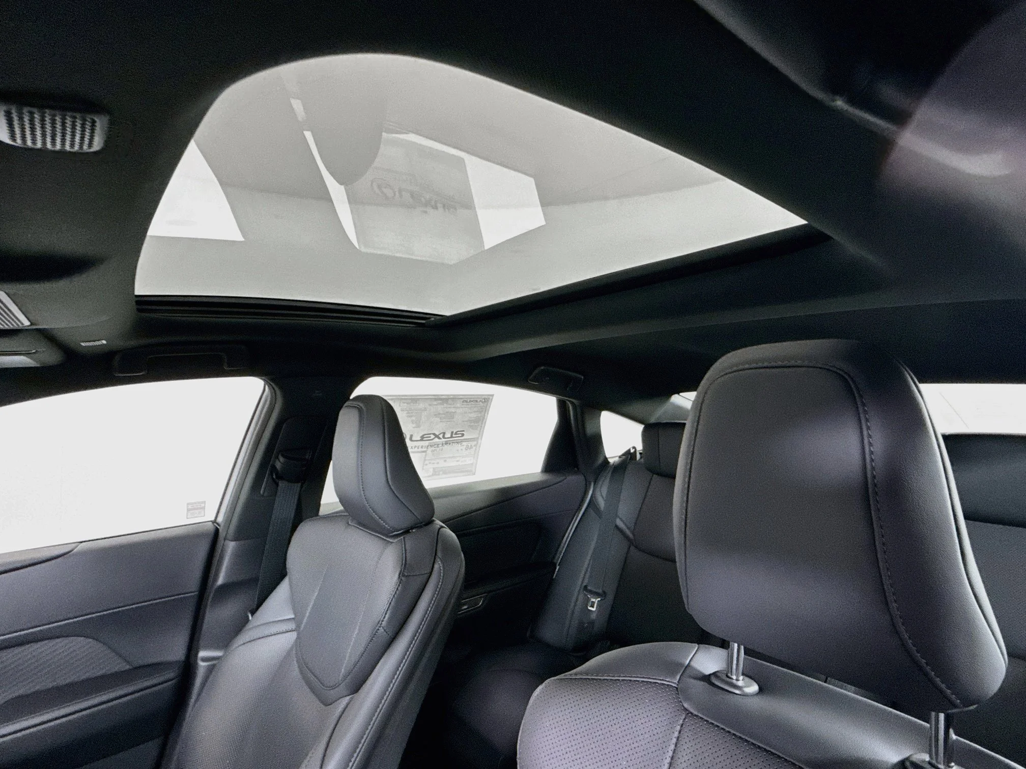 New 2026 Ultra White Lexus ES 350h PREMIUM image 14