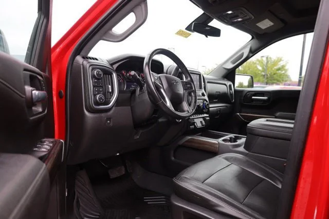 Used 2020 RED HOT Chevrolet LT Trail Boss image 17