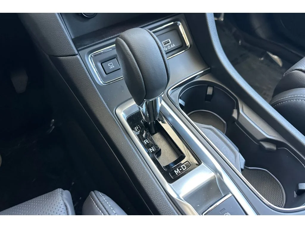 New 2026 ICE SILVER METALLIC Subaru Limited 7-Passenger image 21