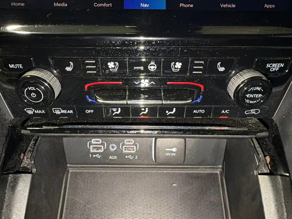 Used 2023 Velvet Red Pearlcoat Jeep Limited image 33