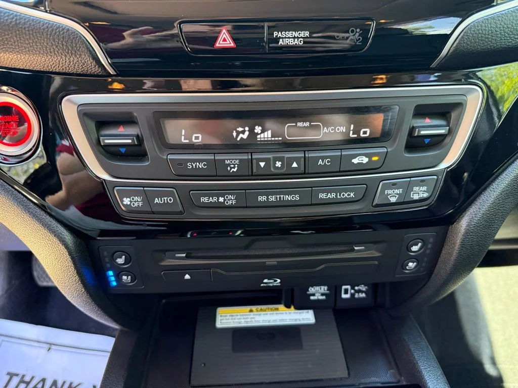 Used 2019  Honda Elite image 18
